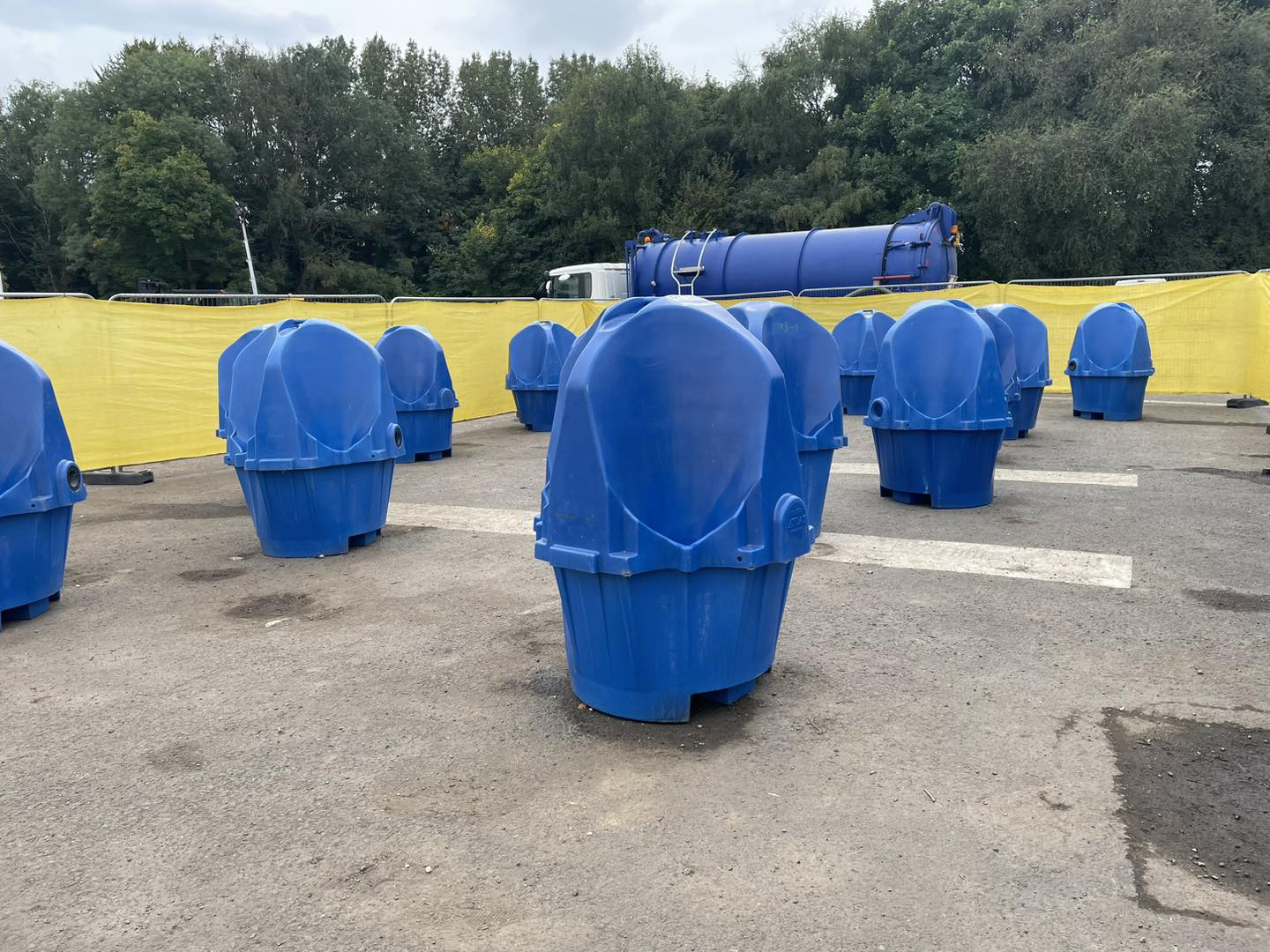 Portable toilet hire